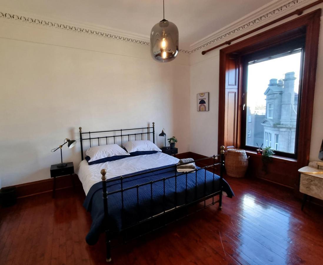 Luxury 2 Bedroom City Centre Apartment With Panoramic Views And High Ceilings Aberdeen Esterno foto