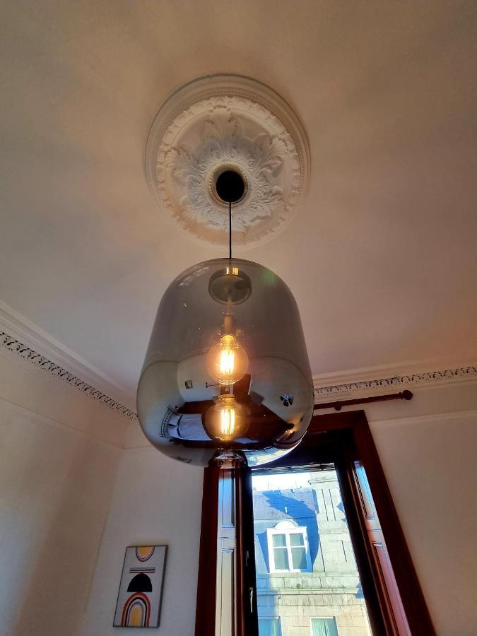 Luxury 2 Bedroom City Centre Apartment With Panoramic Views And High Ceilings Aberdeen Esterno foto