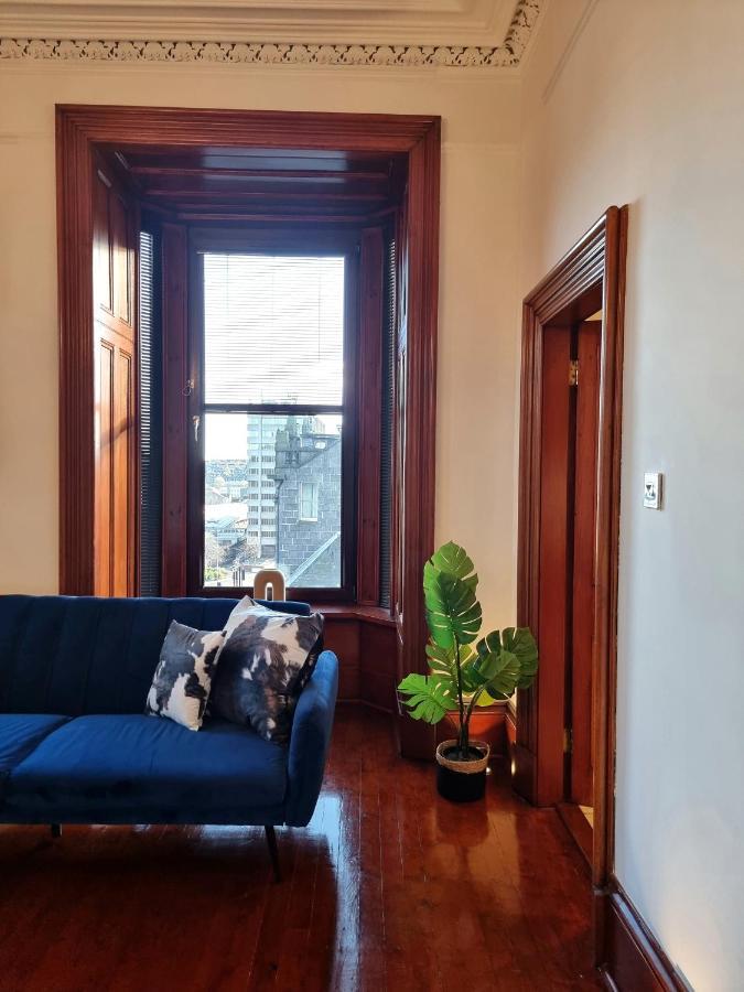 Luxury 2 Bedroom City Centre Apartment With Panoramic Views And High Ceilings Aberdeen Esterno foto
